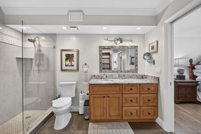 5440 N Ocean Drive 304, Singer Island, FL 33404