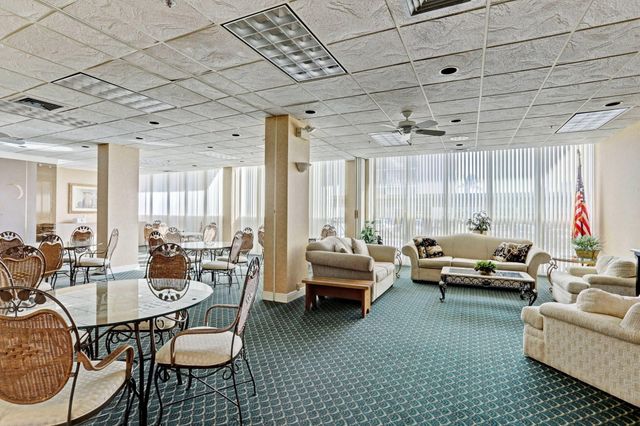 5440 N Ocean Drive 304, Singer Island, FL 33404