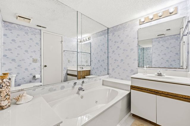 1709 S Ocean Blvd Unit 304, North Myrtle Beach, SC 29582
