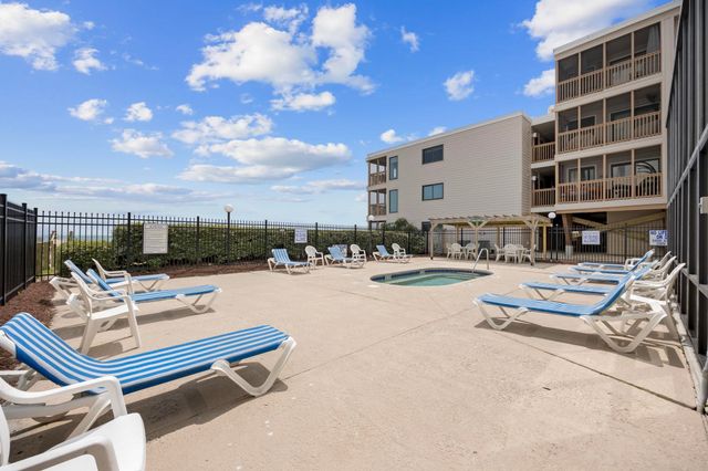 1709 S Ocean Blvd Unit 304, North Myrtle Beach, SC 29582