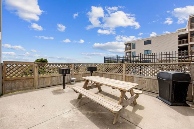 1709 S Ocean Blvd Unit 304, North Myrtle Beach, SC 29582