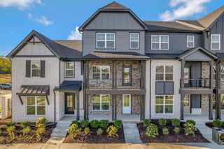 614 Granbury Pvt Drive, Hendersonville, TN 37075