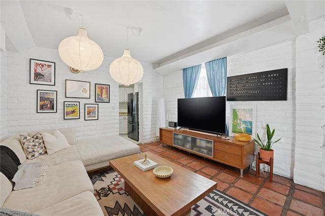 808 E Grand Blvd, Corona, CA 92879