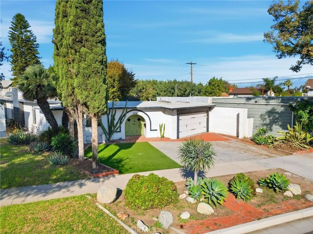 808 E Grand Blvd, Corona, CA 92879