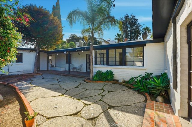 808 E Grand Blvd, Corona, CA 92879