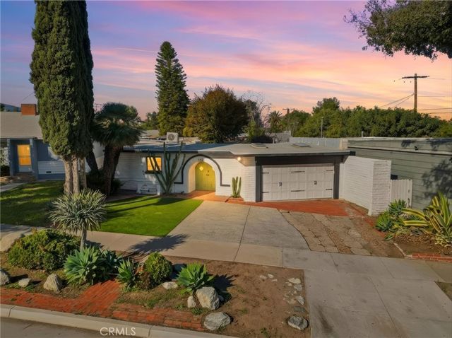 808 E Grand Blvd, Corona, CA 92879