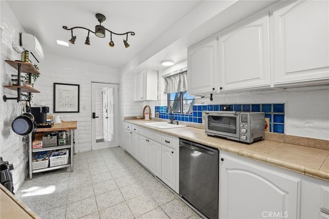 808 E Grand Blvd, Corona, CA 92879