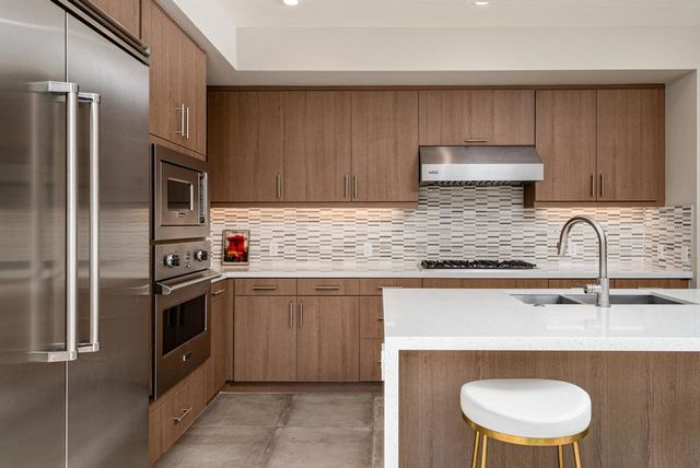 233 Calle La Soledad, Palm Springs, CA 92262