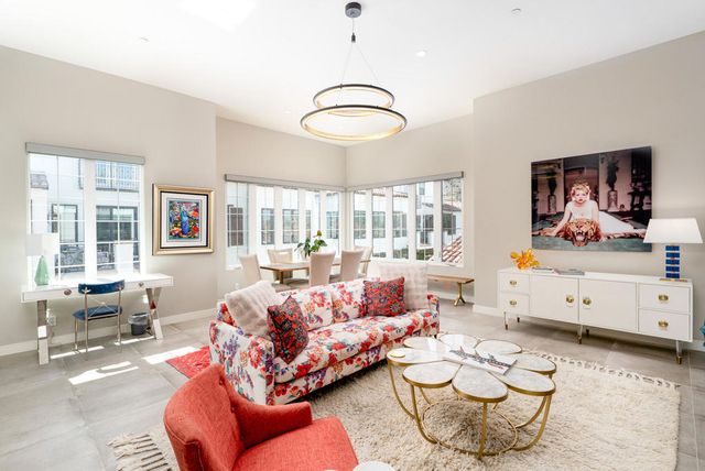 233 Calle La Soledad, Palm Springs, CA 92262