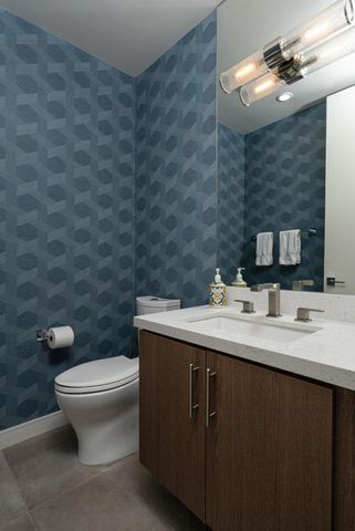 233 Calle La Soledad, Palm Springs, CA 92262