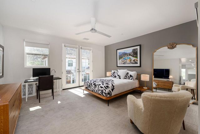 233 Calle La Soledad, Palm Springs, CA 92262