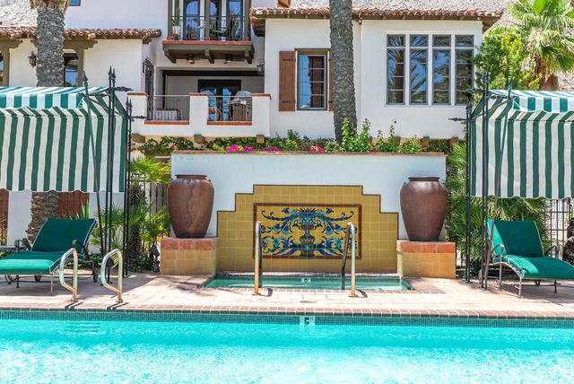 233 Calle La Soledad, Palm Springs, CA 92262