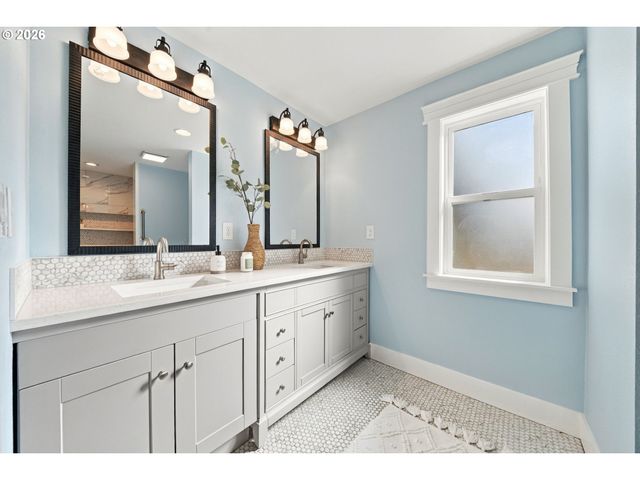 16309 Ne 61ST Ave, Vancouver, WA 98686