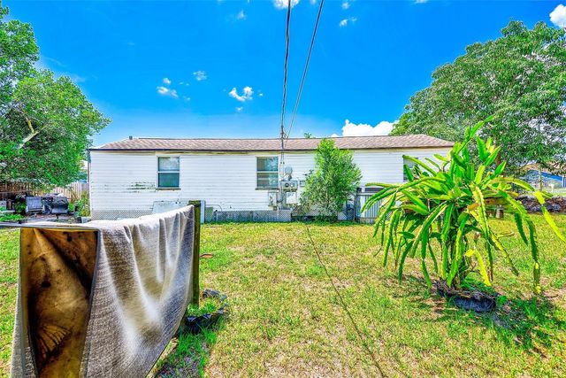 3257 57TH AVENUE N, St Petersburg, FL 33714