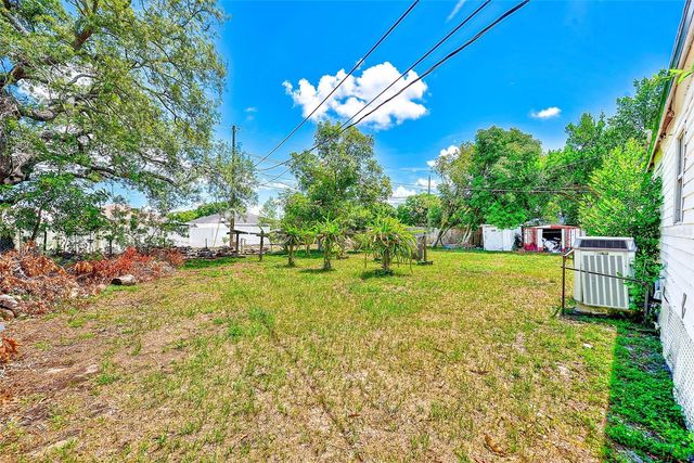 3257 57TH AVENUE N, St Petersburg, FL 33714