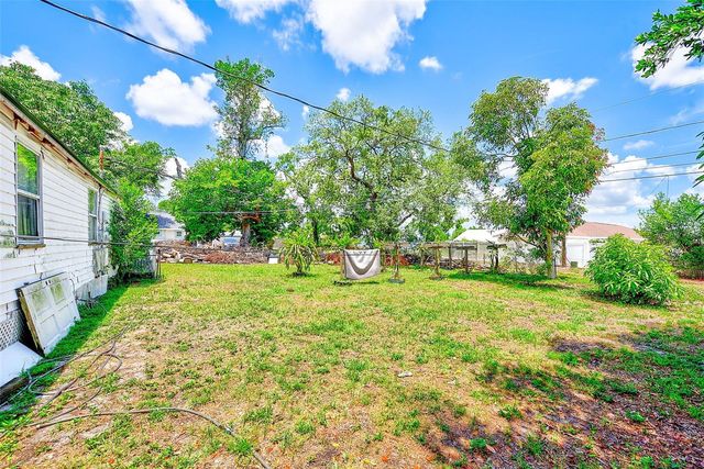 3257 57TH AVENUE N, St Petersburg, FL 33714