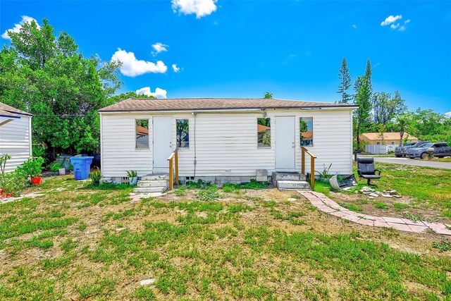 3257 57TH AVENUE N, St Petersburg, FL 33714