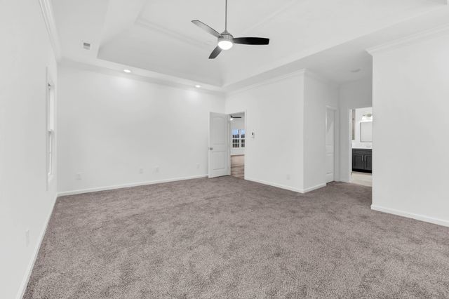 1330 English Oak Dr, Clarksville, TN 37043