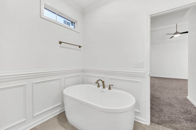 1330 English Oak Dr, Clarksville, TN 37043