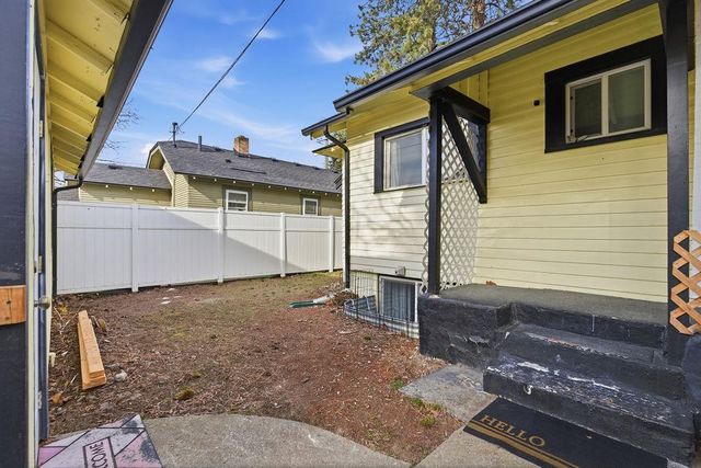608 E 33rd Ave, Spokane, WA 99203