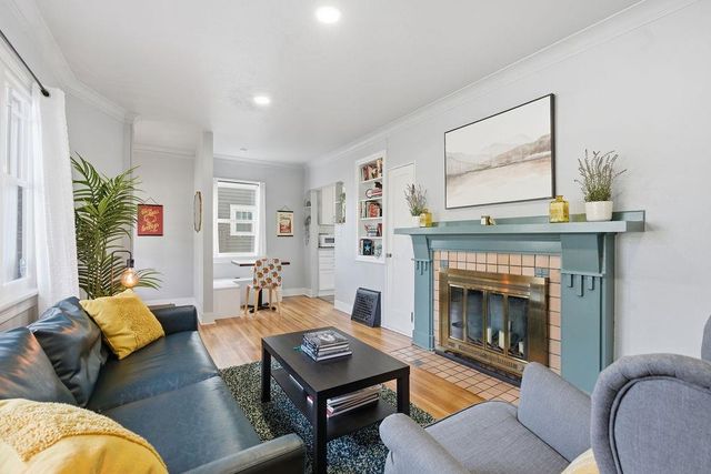 608 E 33rd Ave, Spokane, WA 99203