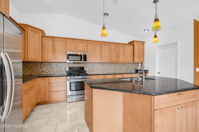 7940 E Constant Place, Tucson, AZ 85730