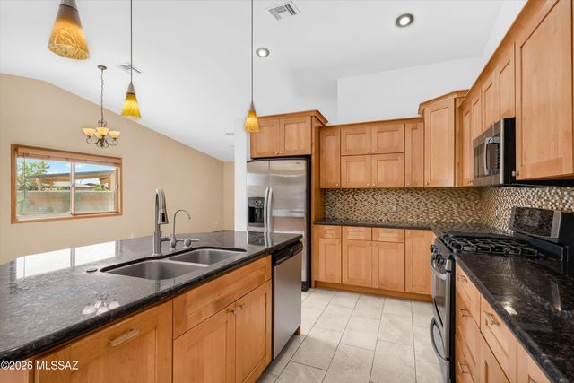 7940 E Constant Place, Tucson, AZ 85730