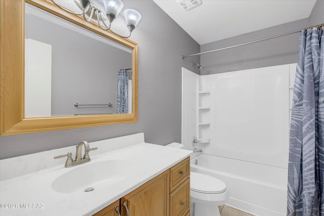 7940 E Constant Place, Tucson, AZ 85730