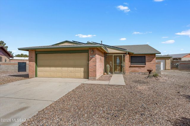 7940 E Constant Place, Tucson, AZ 85730