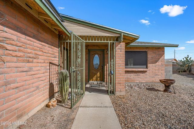 7940 E Constant Place, Tucson, AZ 85730