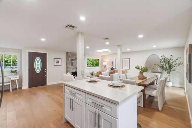 3318 Granada Avenue, Santa Clara, CA 95051