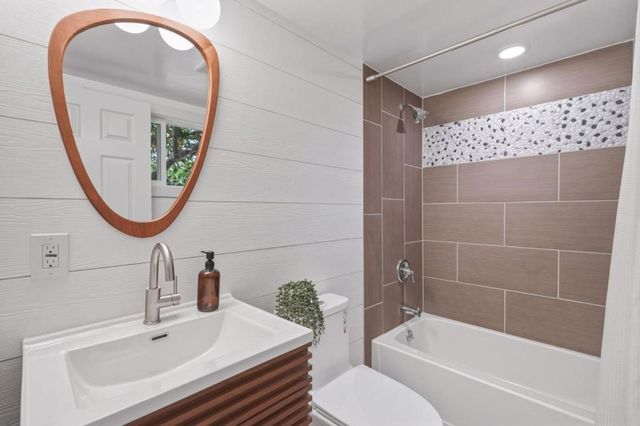 3318 Granada Avenue, Santa Clara, CA 95051