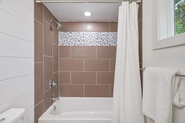 3318 Granada Avenue, Santa Clara, CA 95051