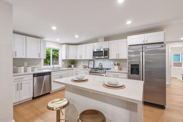 3318 Granada Avenue, Santa Clara, CA 95051