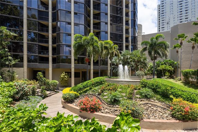 60 N Beretania Street 2203, Honolulu, HI 96817