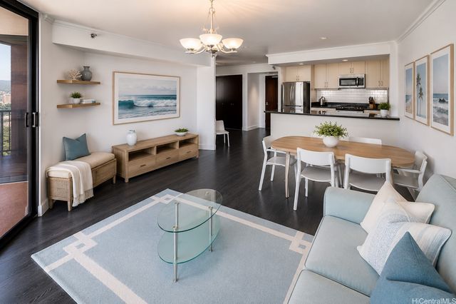 60 N Beretania Street 2203, Honolulu, HI 96817