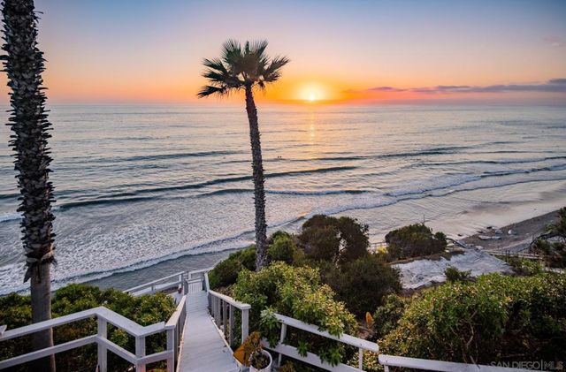 1036 Neptune Ave, Encinitas, CA 92024