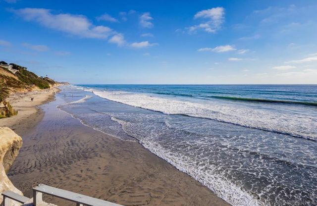 1036 Neptune Ave, Encinitas, CA 92024