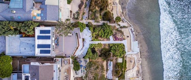 1036 Neptune Ave, Encinitas, CA 92024