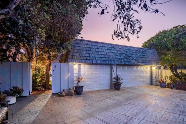 1036 Neptune Ave, Encinitas, CA 92024