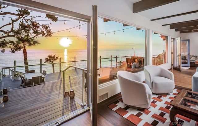 1036 Neptune Ave, Encinitas, CA 92024