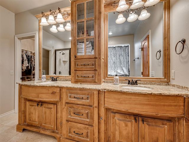 1956 Ella Court, Edmond, OK 73034