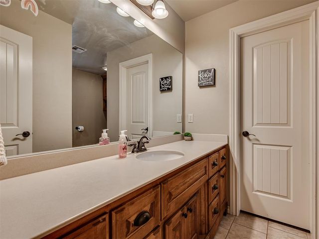 1956 Ella Court, Edmond, OK 73034