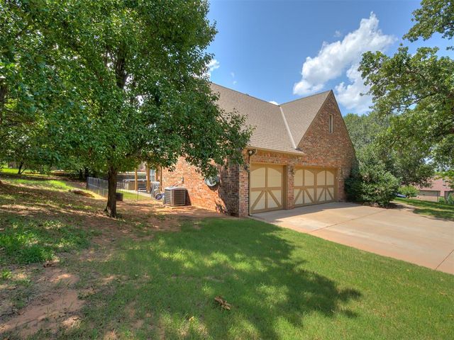 1956 Ella Court, Edmond, OK 73034