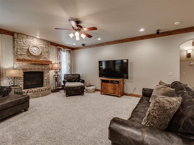 1956 Ella Court, Edmond, OK 73034