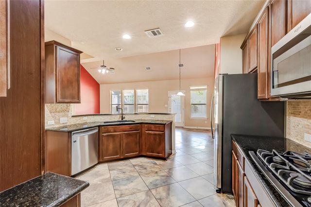 2102 Reston CV, Round Rock, TX 78665