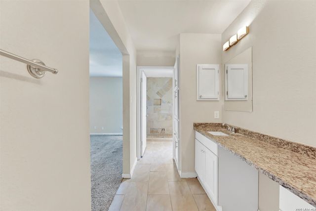 5730 SKY COUNTRY ST, San Antonio, TX 78247