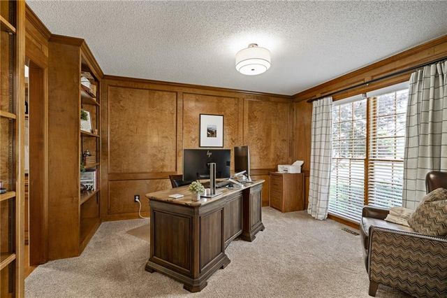 9613 W 123rd Street, Overland Park, KS 66213