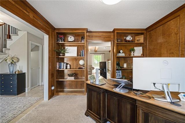 9613 W 123rd Street, Overland Park, KS 66213