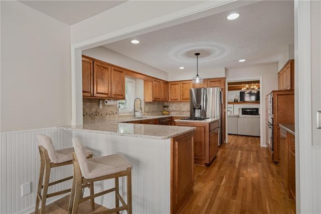 9613 W 123rd Street, Overland Park, KS 66213